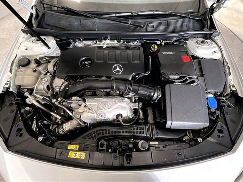 Used 2023 Mercedes-Benz CLA 250 4MATIC image 9