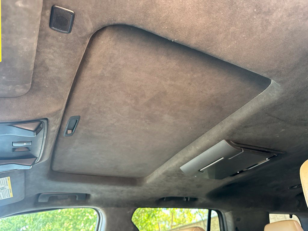 Used 2018 Cadillac Escalade Platinum AWD/4WD image 26