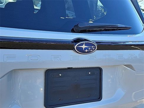 New 2025 Subaru Forester Premium image 24