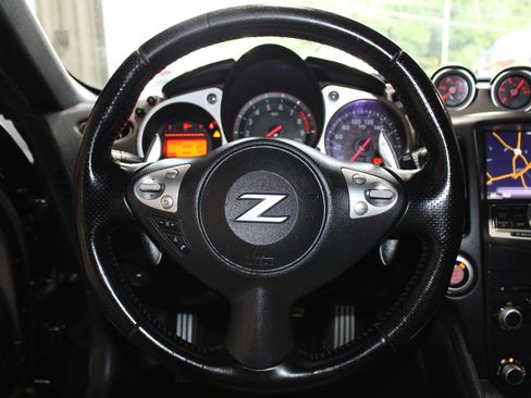 Used 2014 Nissan 370Z Touring w/ Sport Package RWD image 11