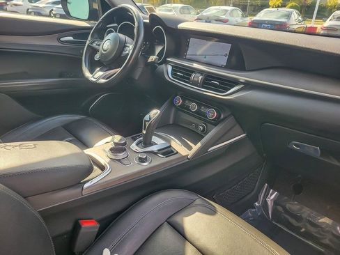 Used 2021 Alfa Romeo Stelvio Ti w/ Nero Edizione image 23