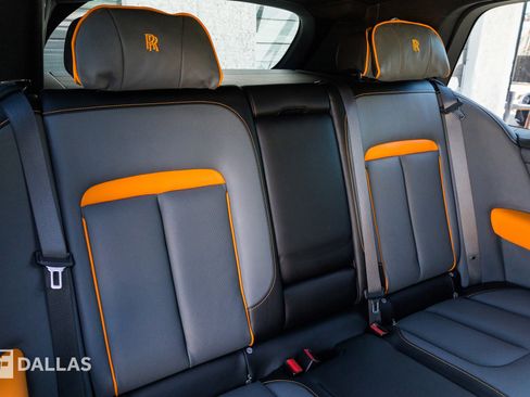 Used 2023 Rolls-Royce Cullinan w/ Cullinan Package image 36