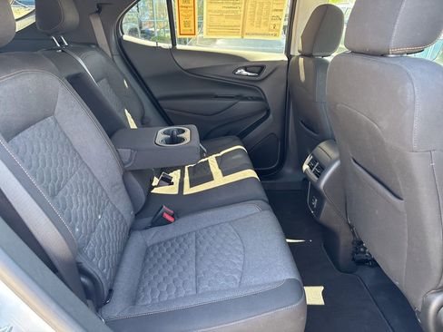 Used 2021 Chevrolet Equinox LT image 44