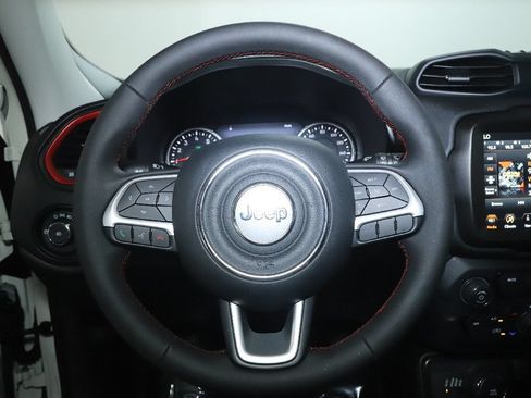 Used 2023 Jeep Renegade Latitude w/ Sun/Sound Group AWD/4WD image 22
