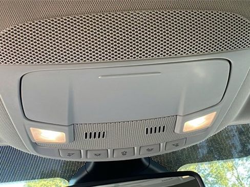 Certified 2024 Ford Edge Titanium image 22