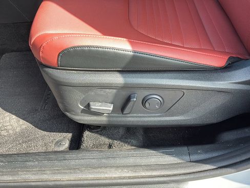 Used 2025 Kia Sportage SX FWD image 14
