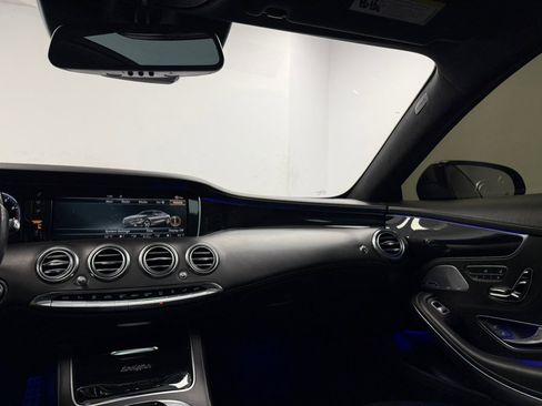 Used 2015 Mercedes-Benz S 550 4MATIC Coupe w/ Sport Package image 41