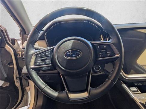Certified 2025 Subaru Outback Premium AWD/4WD image 17