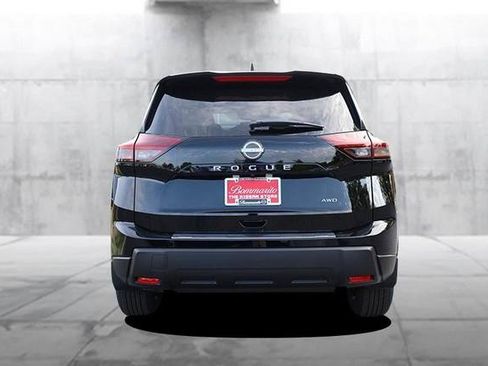 New 2026 Nissan Rogue SV AWD/4WD image 6