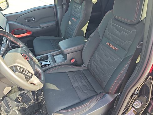 Used 2023 Nissan Frontier Pro-X w/ Technology Package RWD image 13
