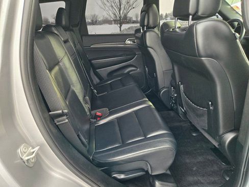 Used 2018 Jeep Grand Cherokee Limited image 9