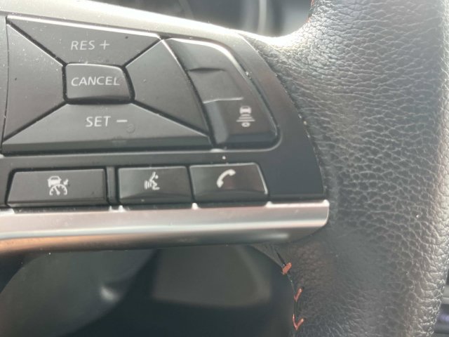 Used 2024 Nissan Kicks SR FWD image 31