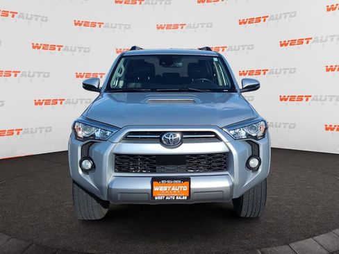 Used 2020 Toyota 4Runner TRD Off-Road Premium AWD/4WD image 8