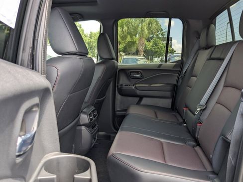 New 2026 Honda Ridgeline Black Edition image 8