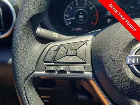 Used 2024 Nissan Kicks SV FWD image 7