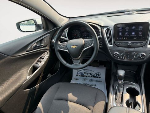 Used 2024 Chevrolet Malibu LT w/ Sport Edition FWD image 11