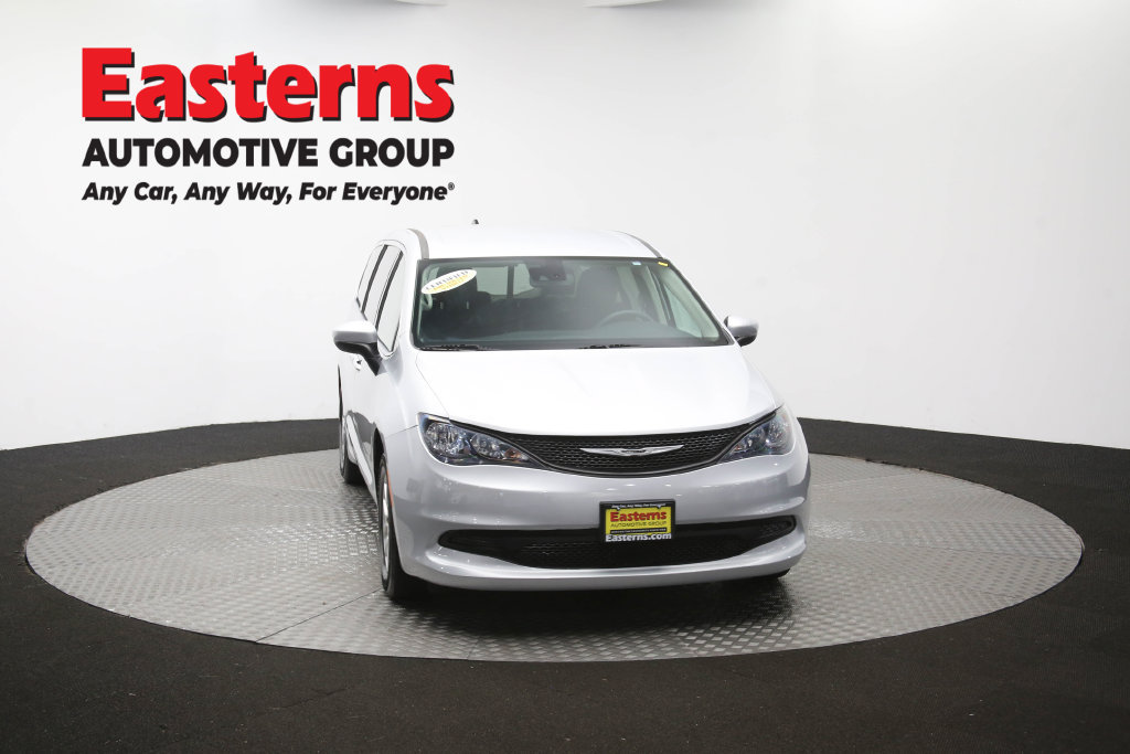 Used 2023 Chrysler Voyager LX FWD image 54