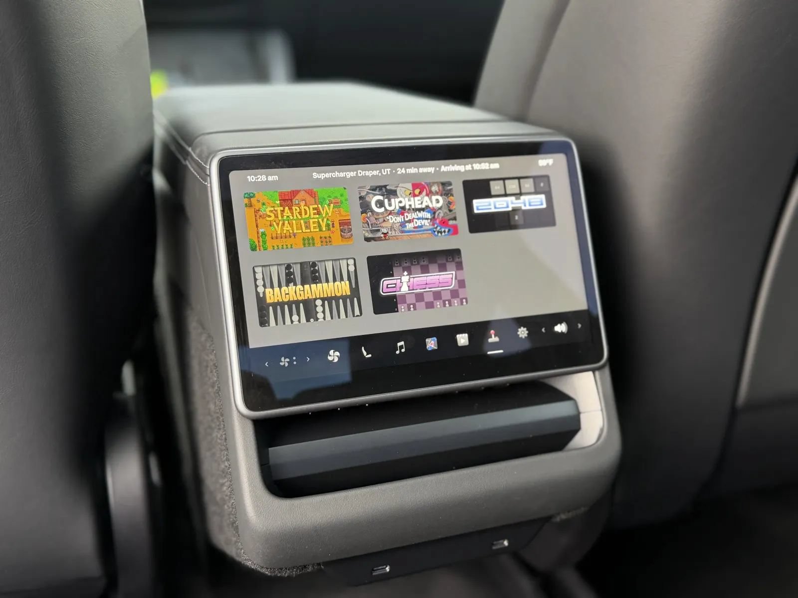 Used 2026 Tesla Model Y Long Range RWD image 37