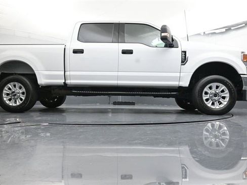 Used 2022 Ford F250 XLT w/ Snow Plow Prep Package image 37