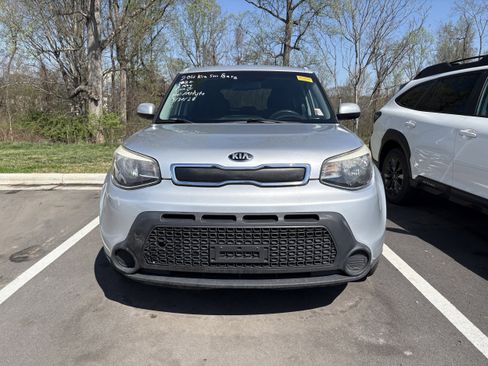 Used 2016 Kia Soul image 2
