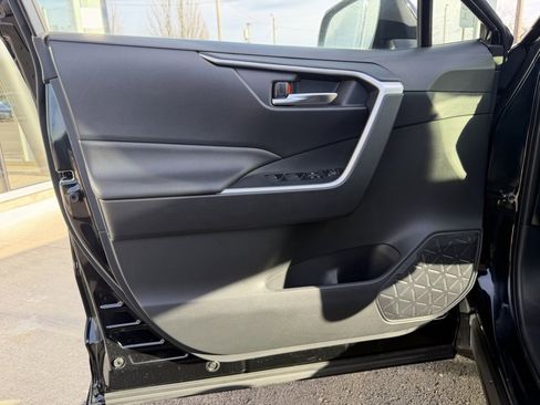 Used 2024 Toyota RAV4 SE image 11