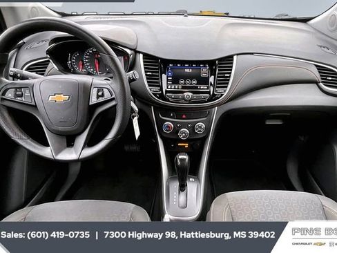 Used 2021 Chevrolet Trax LS w/ Tint and Cruise Package image 13