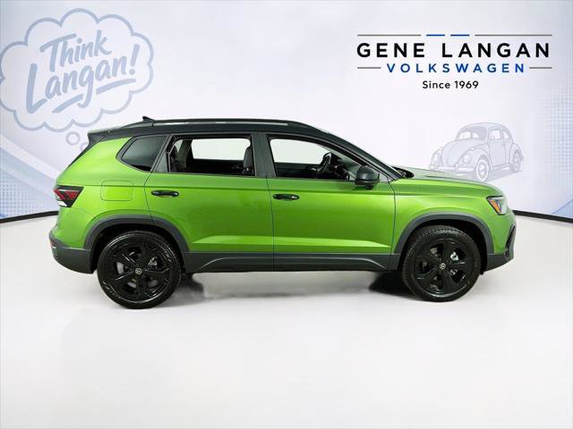 New 2027 Volkswagen Taos SE AWD/4WD image 4