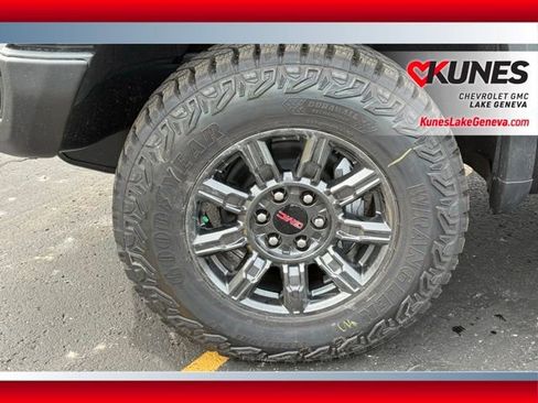 New 2026 GMC Sierra 1500 AT4X AWD/4WD image 13