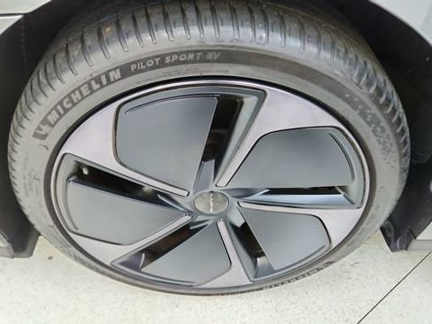 Used 2024 Lucid Air Touring image 59