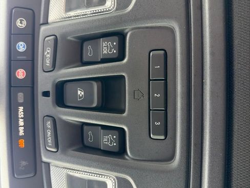 Used 2021 GMC Sierra 1500 AT4 w/ AT4 Premium Package AWD/4WD image 26