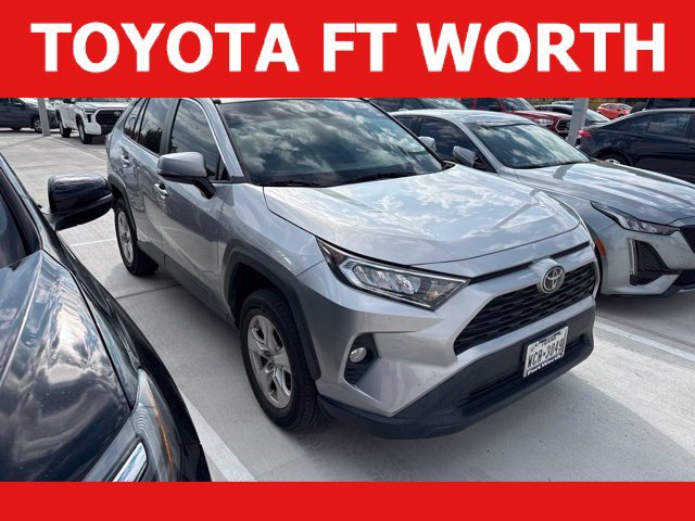 Used 2021 Toyota RAV4 XLE FWD image 1