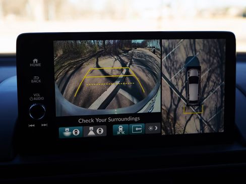 Certified 2025 Honda Pilot Elite image 32