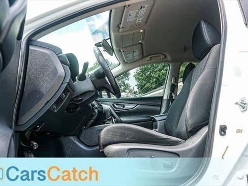 Used 2018 Nissan Rogue SV FWD image 17