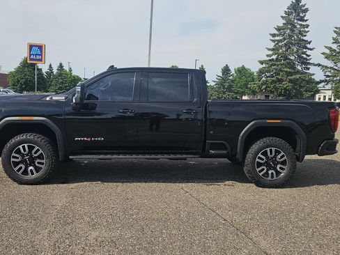Used 2021 GMC Sierra 3500 AT4 w/ AT4 Premium Plus Package AWD/4WD image 4