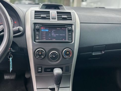Used 2013 Toyota Corolla S w/ Premium Pkg image 13