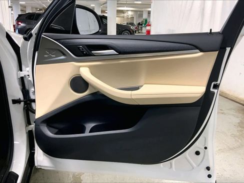 Certified 2024 BMW X3 xDrive30i w/ Premium Package w/ZPA image 22