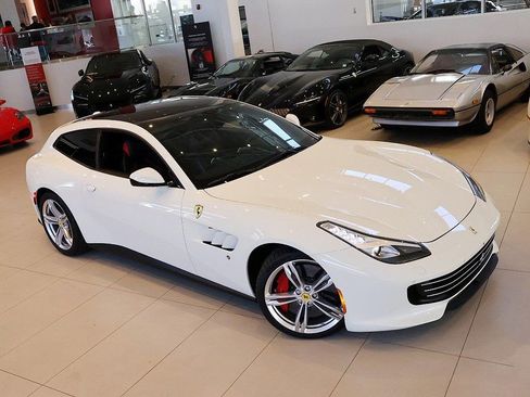 Certified 2018 Ferrari GTC4Lusso image 15