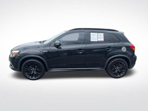 Used 2018 Mitsubishi Outlander Sport ES FWD image 2