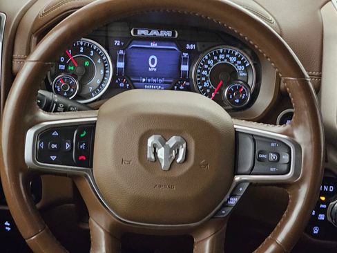 Used 2021 RAM 1500 Laramie AWD/4WD image 8