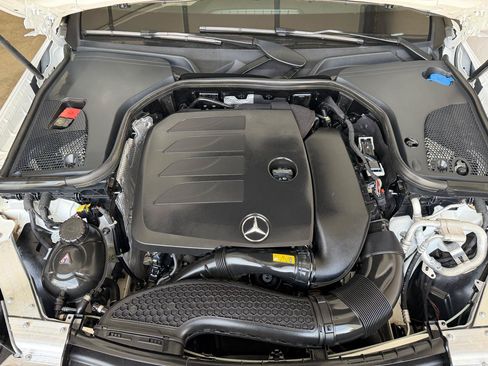 Used 2023 Mercedes-Benz E 350 4MATIC Sedan image 19