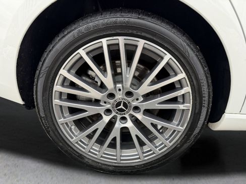 Used 2025 Mercedes-Benz CLA 250 4MATIC image 19