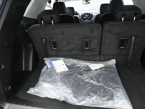 Used 2020 Chevrolet Traverse LT FWD image 28