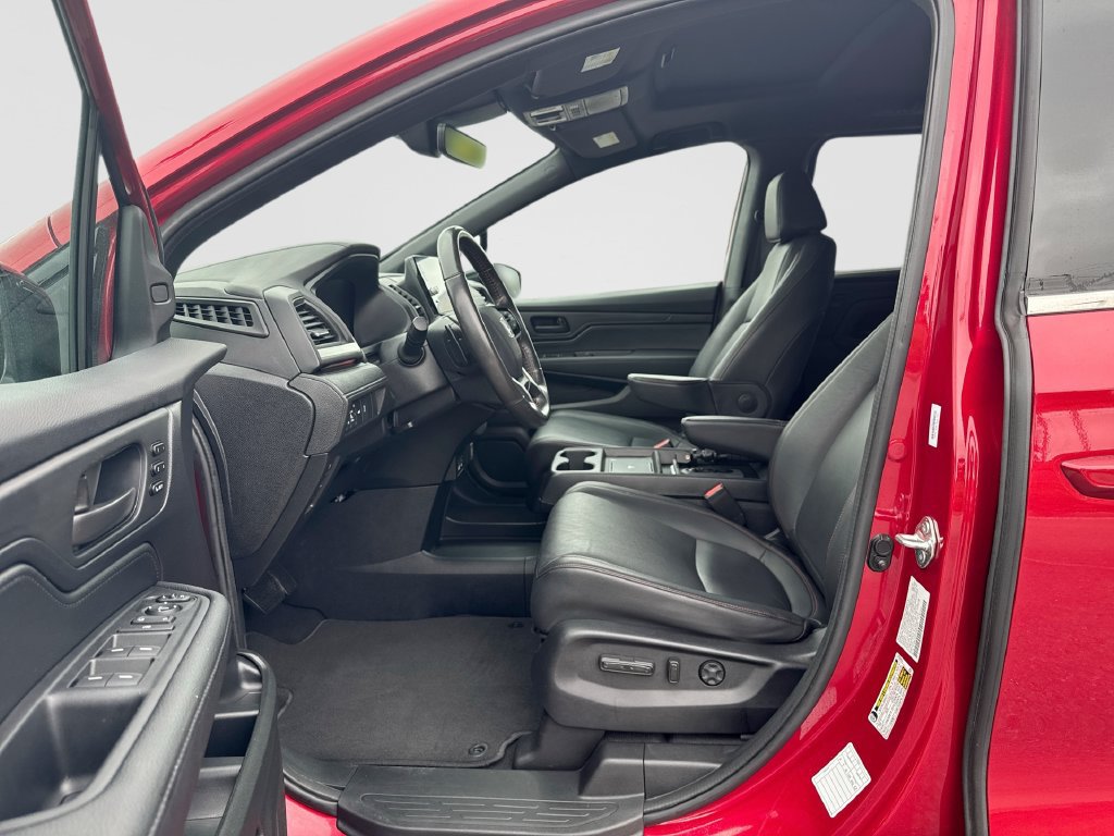 Used 2025 Honda Odyssey Sport-L image 13