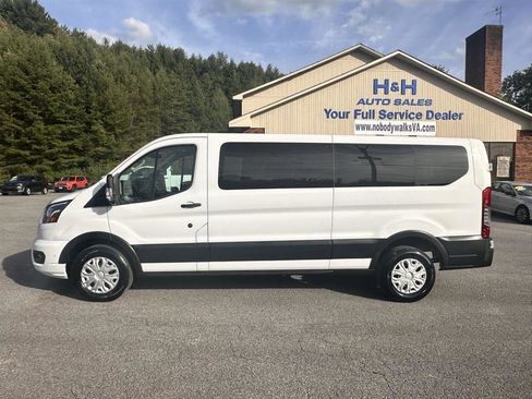 Used 2023 Ford Transit 350 XLT RWD image 5