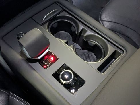 New 2026 Land Rover Discovery S AWD/4WD image 22