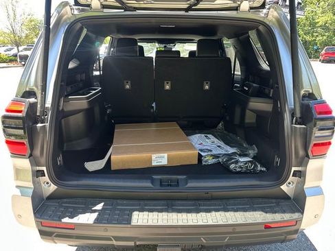 New 2026 Toyota 4Runner TRD Off-Road Premium AWD/4WD image 10