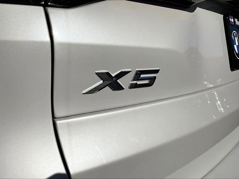 New 2026 BMW X5 xDrive50e AWD/4WD image 9