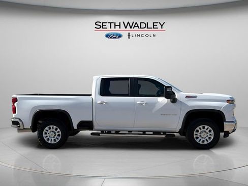 Used 2024 Chevrolet Silverado 2500 LT image 8
