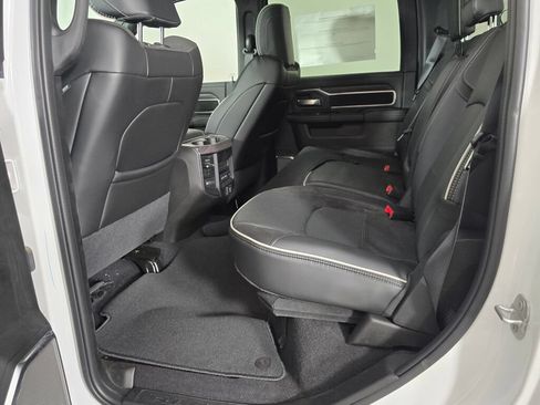 New 2026 RAM 2500 Laramie AWD/4WD image 37