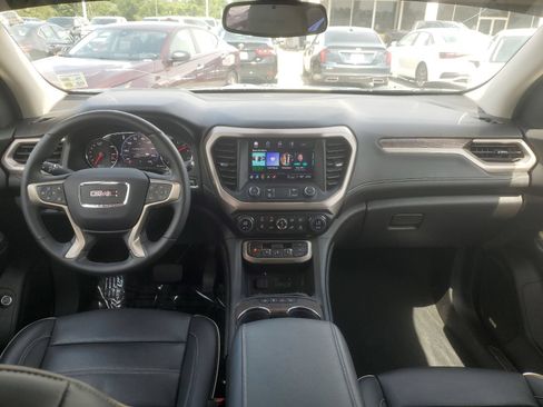Used 2023 GMC Acadia Denali FWD image 10